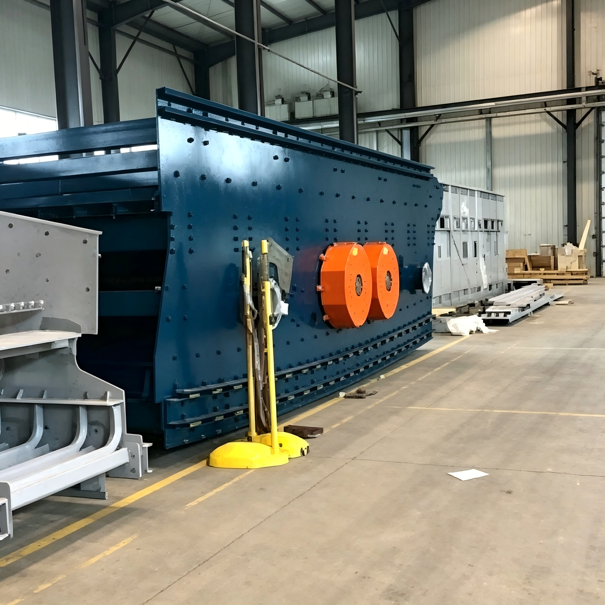 Vibrating screen