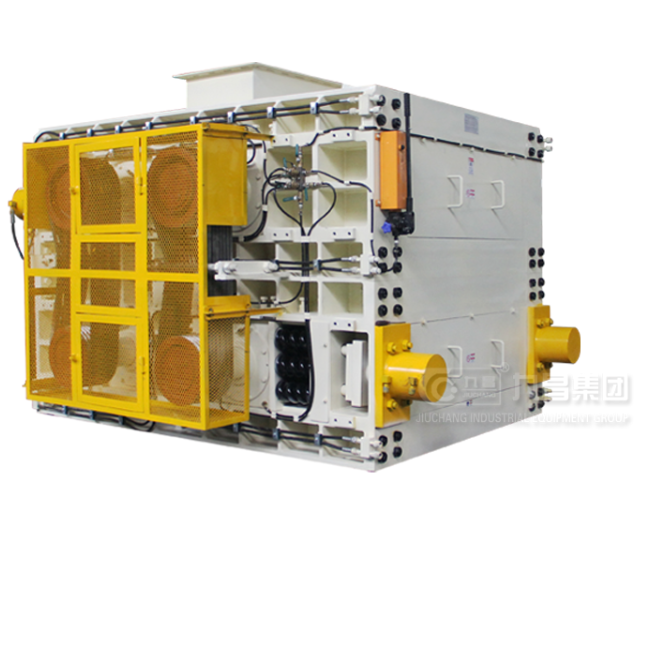 Four-tooth roller crusher