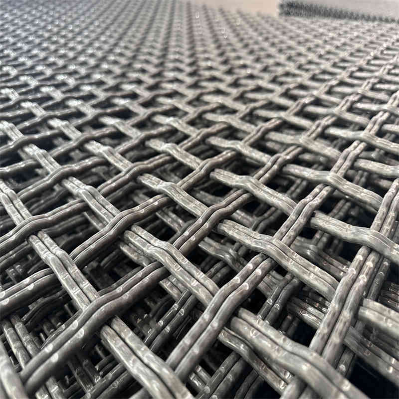 Square hole net