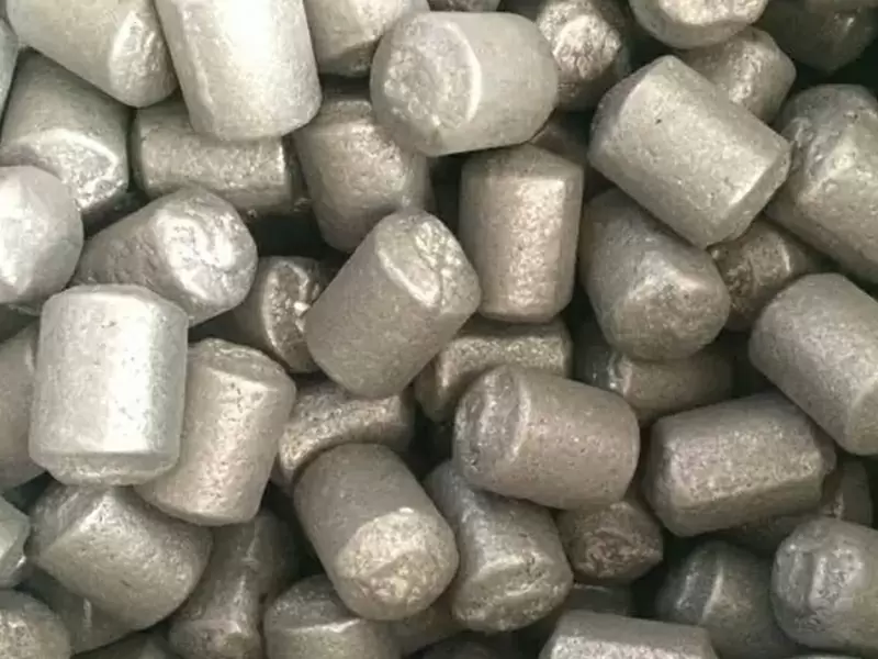 Medium chrome casting steel cylpebs