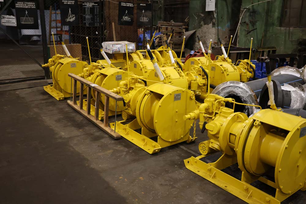 Auxiliary mine winch SHVA‑18000x0.25P