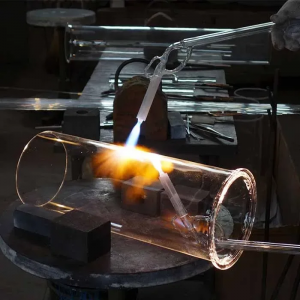Quartz glass products
