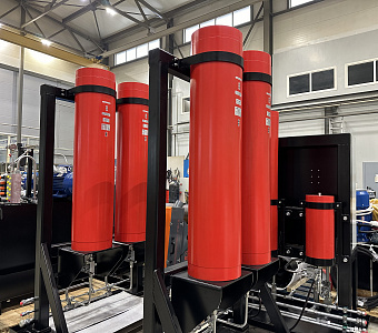 Piston accumulators