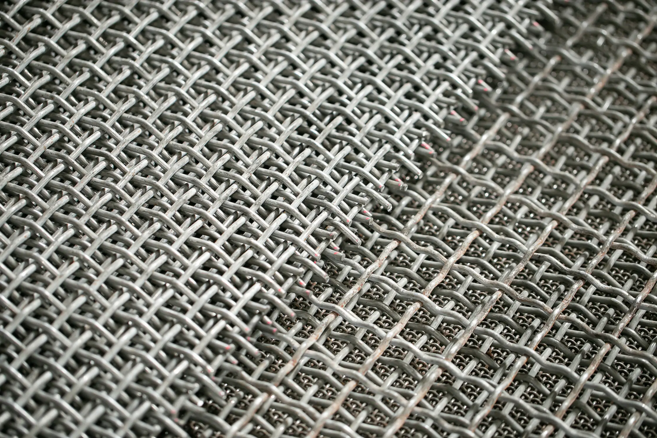 Intricately corrugated mesh 25*25-3.0 for fencing card size 4500*1750mm