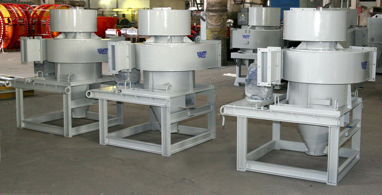 Complexes classifying CCs