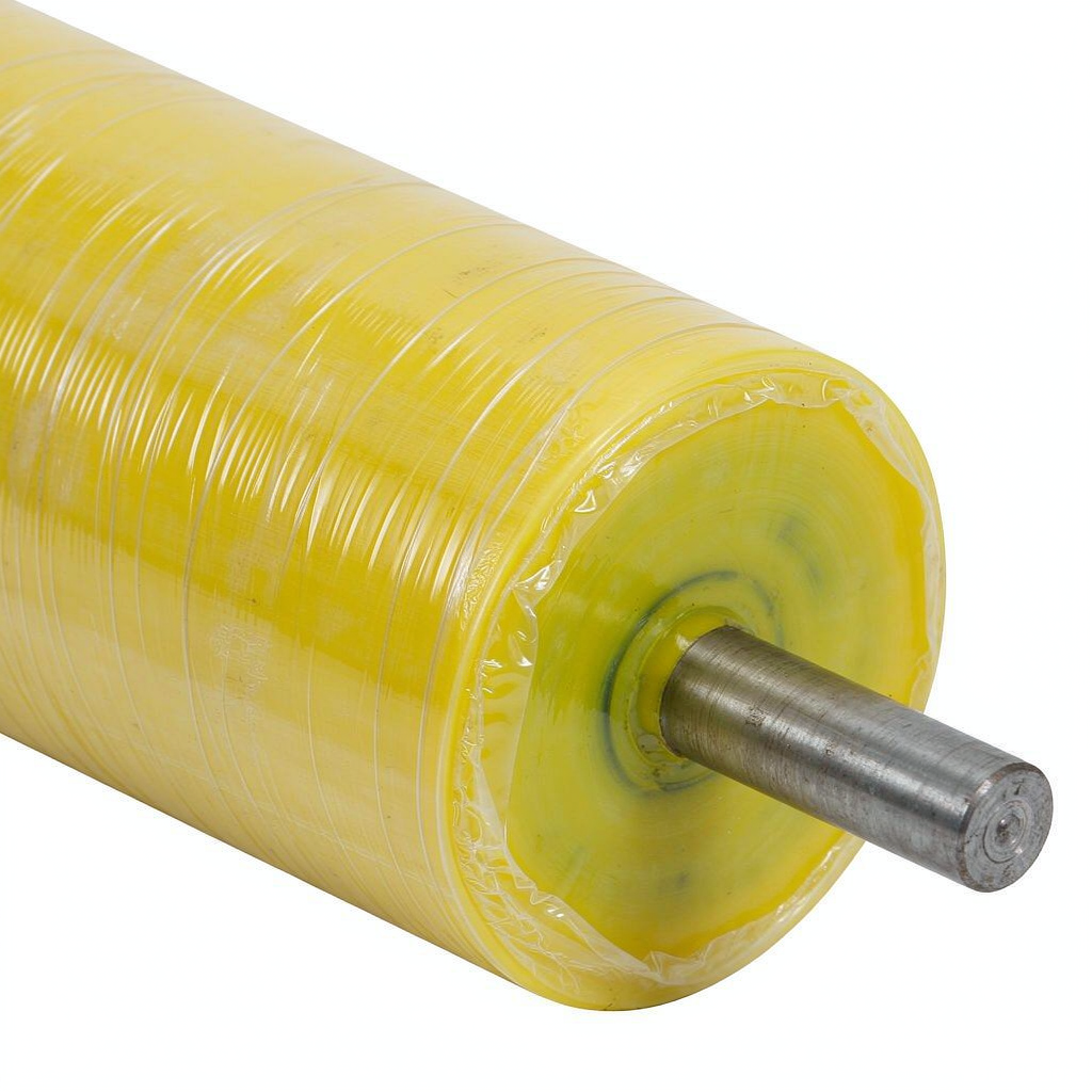 Coating of shafts with polyurethane